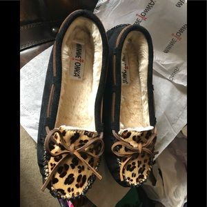 Leopard slippers